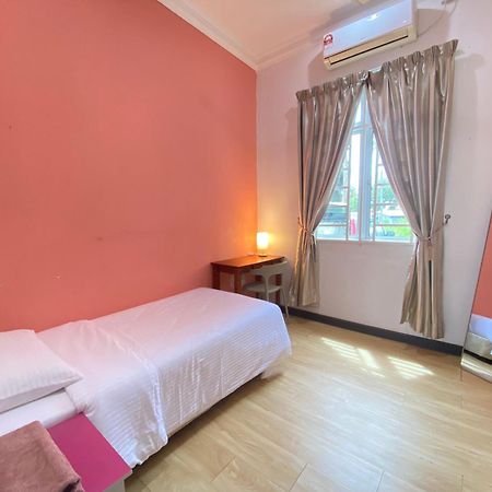 Besut Guesthouse Kampung Kuala Besut Екстериор снимка