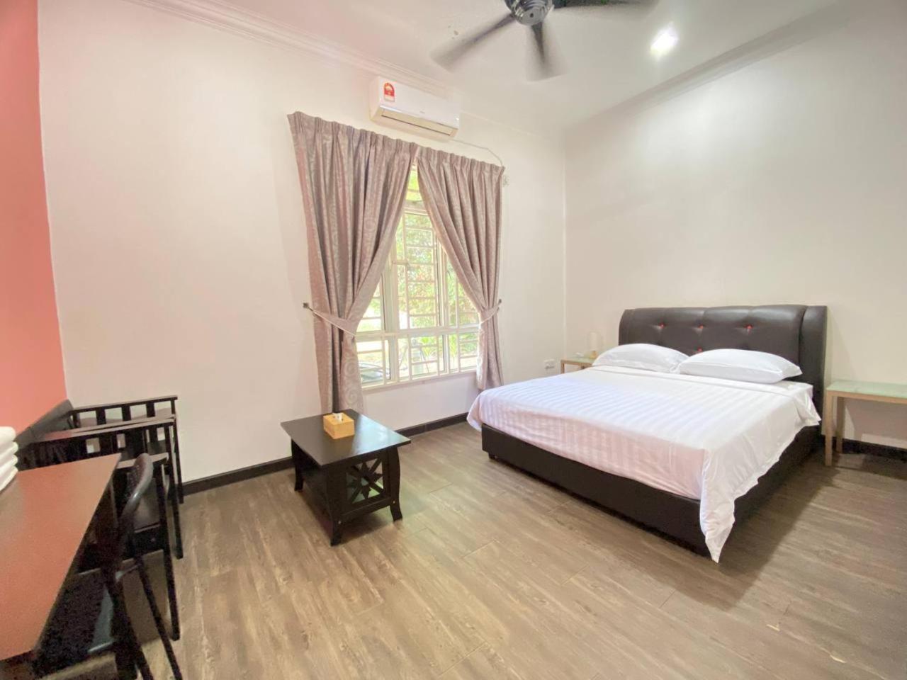 Besut Guesthouse Kampung Kuala Besut Екстериор снимка