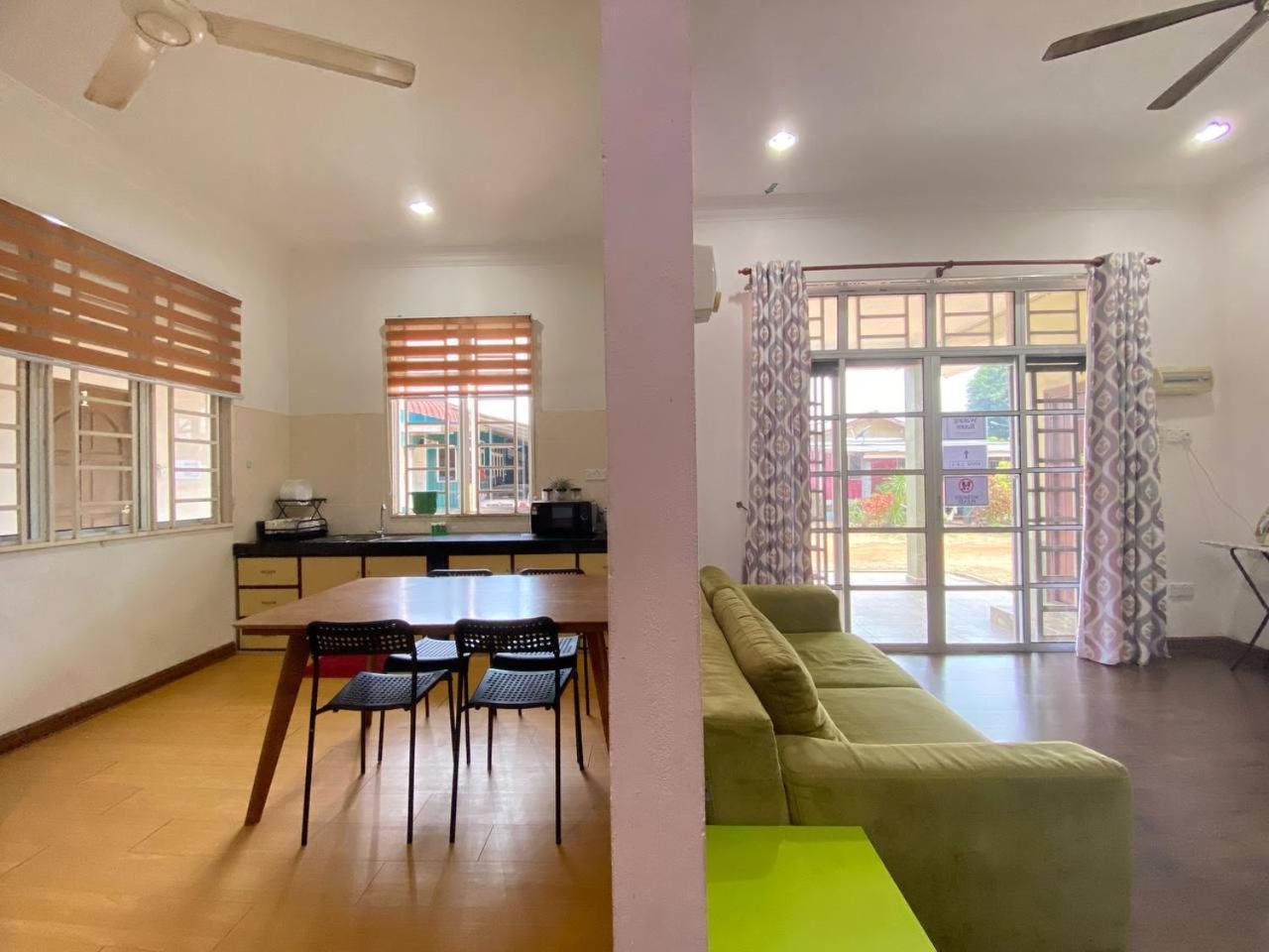 Besut Guesthouse Kampung Kuala Besut Екстериор снимка