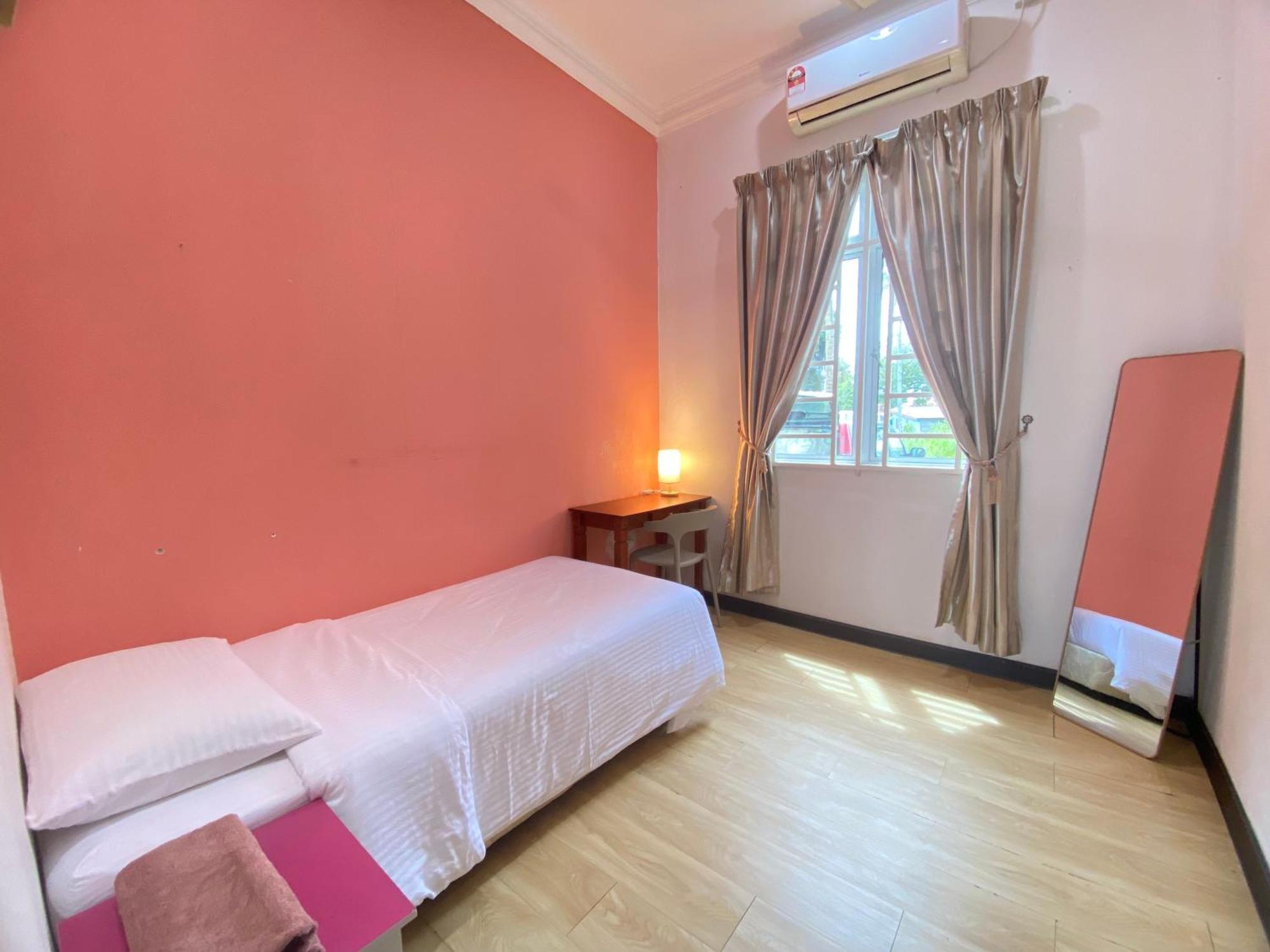 Besut Guesthouse Kampung Kuala Besut Екстериор снимка